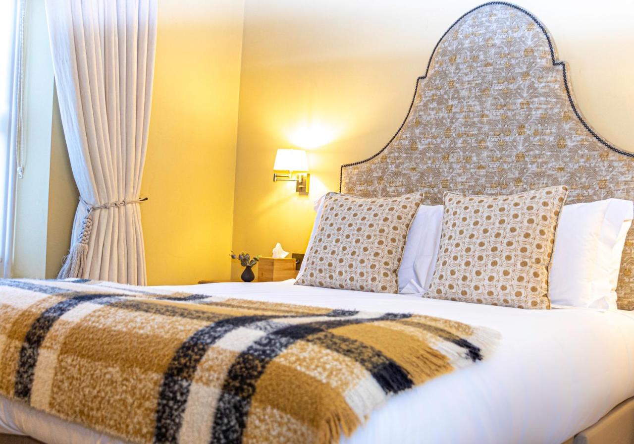 The Horse And Groom Inn Chichester Extérieur photo