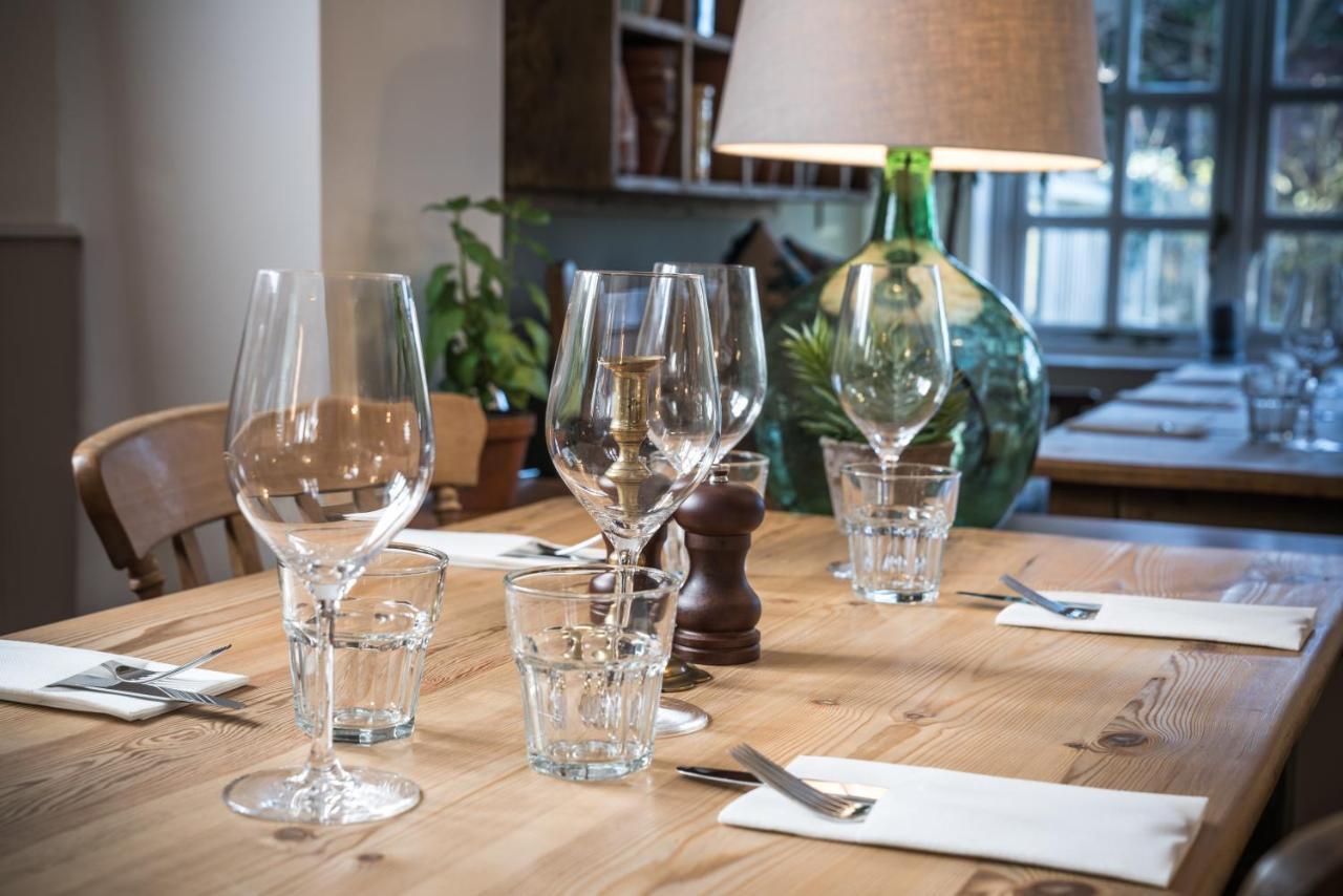 The Horse And Groom Inn Chichester Extérieur photo